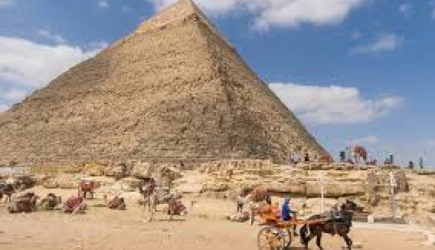 2 Tage Kairo mit Flug ab Hurghada - Pyramiden von Gizeh bei Sonnenuntergang