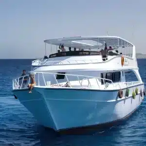 Bootstour ab El Gouna - Luxusyacht auf dem Roten Meer