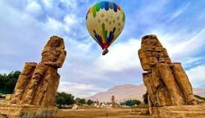 Luxor Ballonfahrt bei Sonnenaufgang - Heißluftballons über dem Tal der Könige