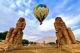 Luxor Ballonfahrt bei Sonnenaufgang - Heißluftballons über dem Tal der Könige
